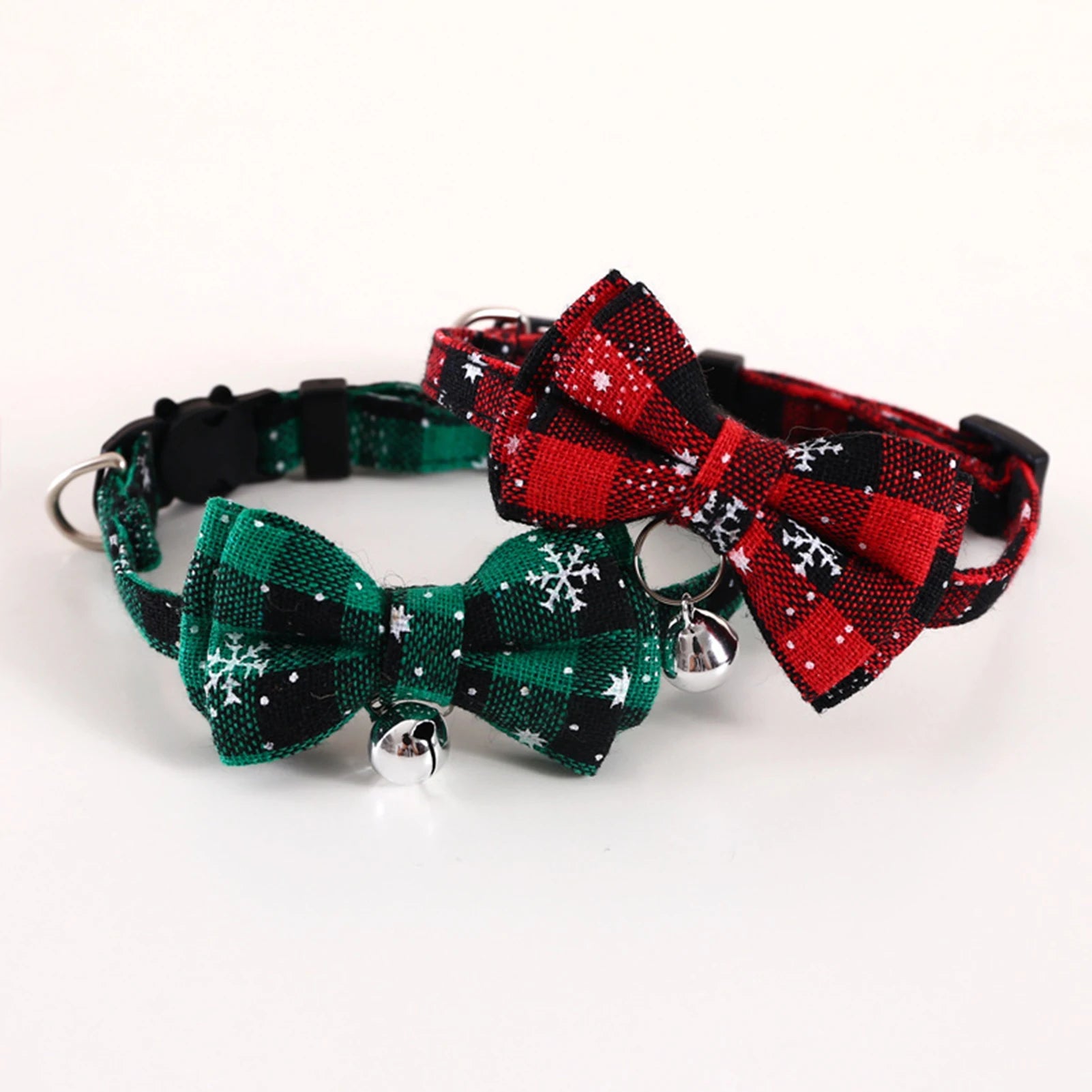 Collier breakaway avec nœud et grelot pour chat